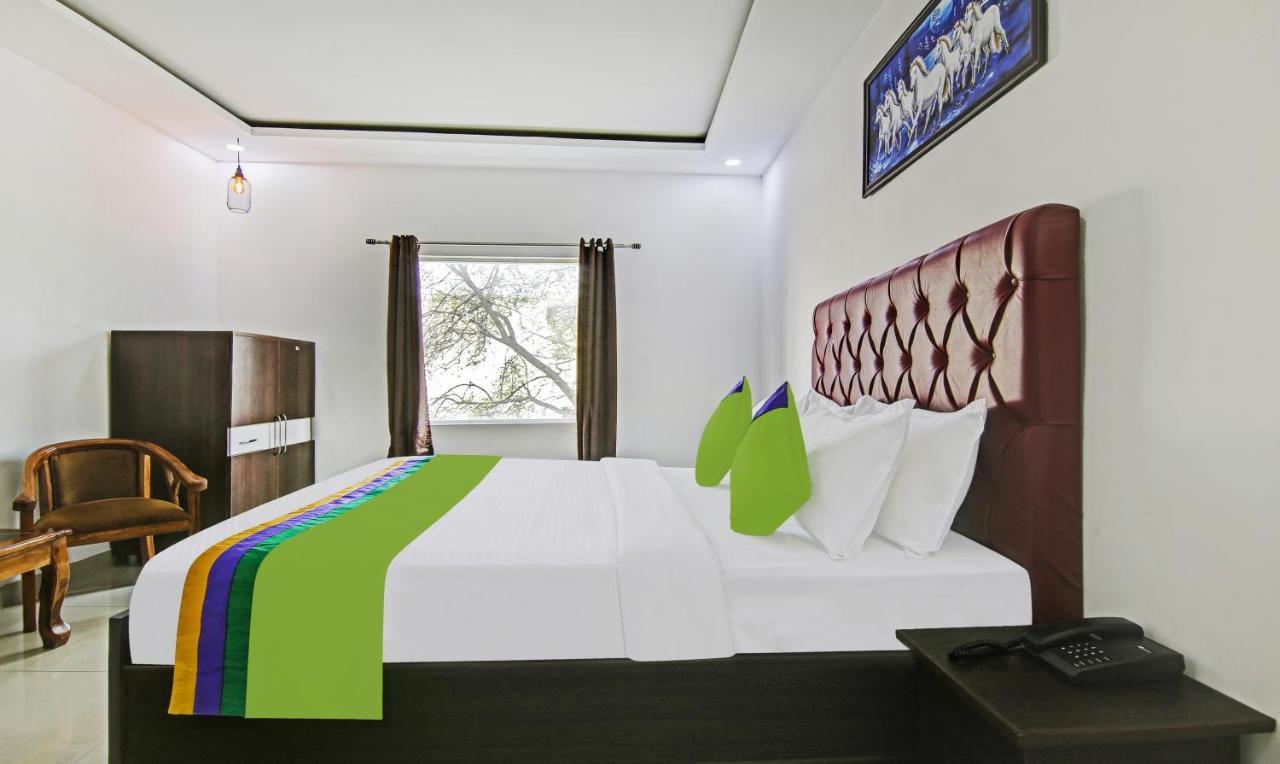 Treebo Royal Empire Adarsh Nagar, Chandigarh Hotel Luaran gambar